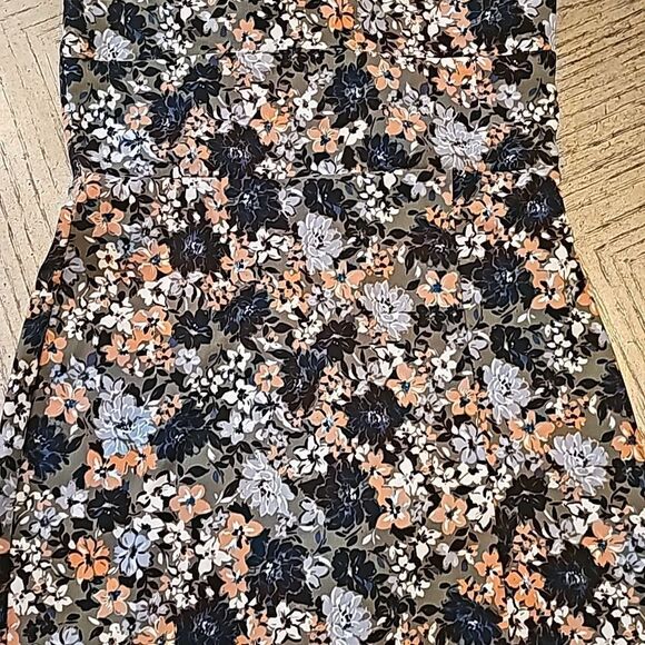 Floral dress size S Trixxi Never worn NWOT - Picture 3 of 14